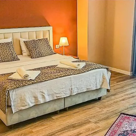 Secret Life Hotel فندق