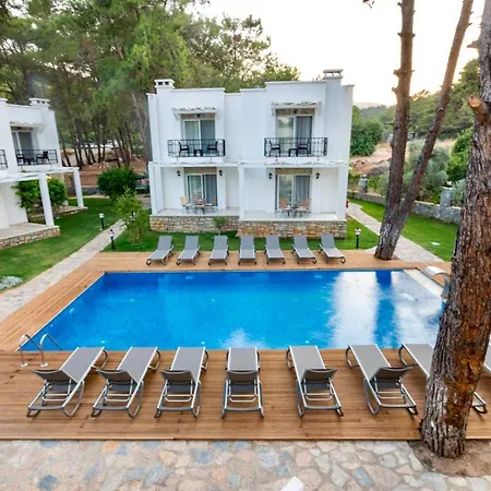 Отель Secret Life Hotel